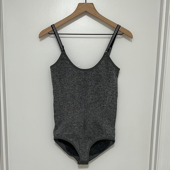 FLEX | Seamless Control Shaping Bodysuit - Picture 1 of 3